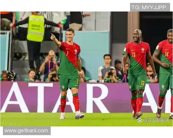 本菲卡大胜里昂五球逆袭世界杯赛场惊喜瞬间全解析