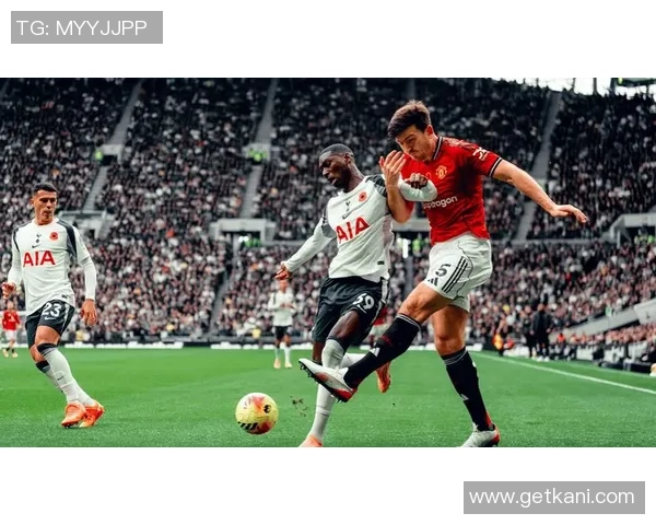 热刺逆转曼联3-2全场沸腾争议判罚引发热议