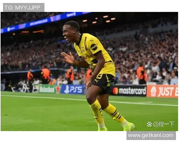 意甲激战阿森纳凭借红牌争议以1-0小胜多特蒙德全场沸腾